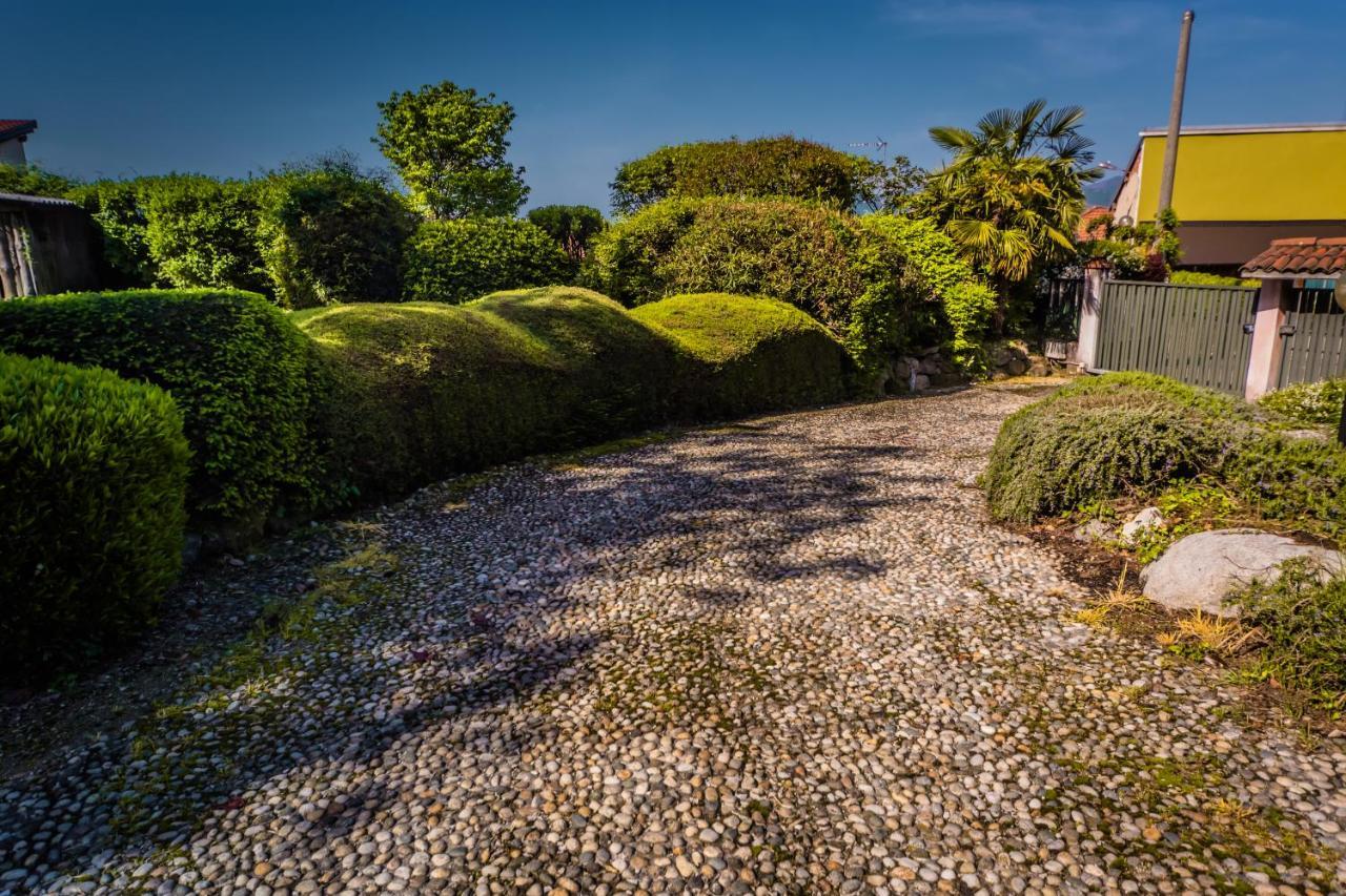 Villa Buzzi Besozzo Екстер'єр фото